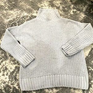 Brand new PINK knitted sweater in the color gray size M but can fit up 2 XL